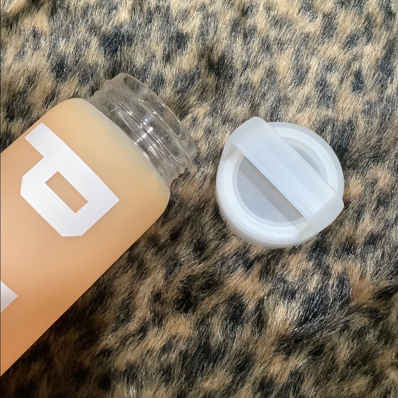 PINK BY VICTORIAS SECRET THERMOS - Picture 8 of 10